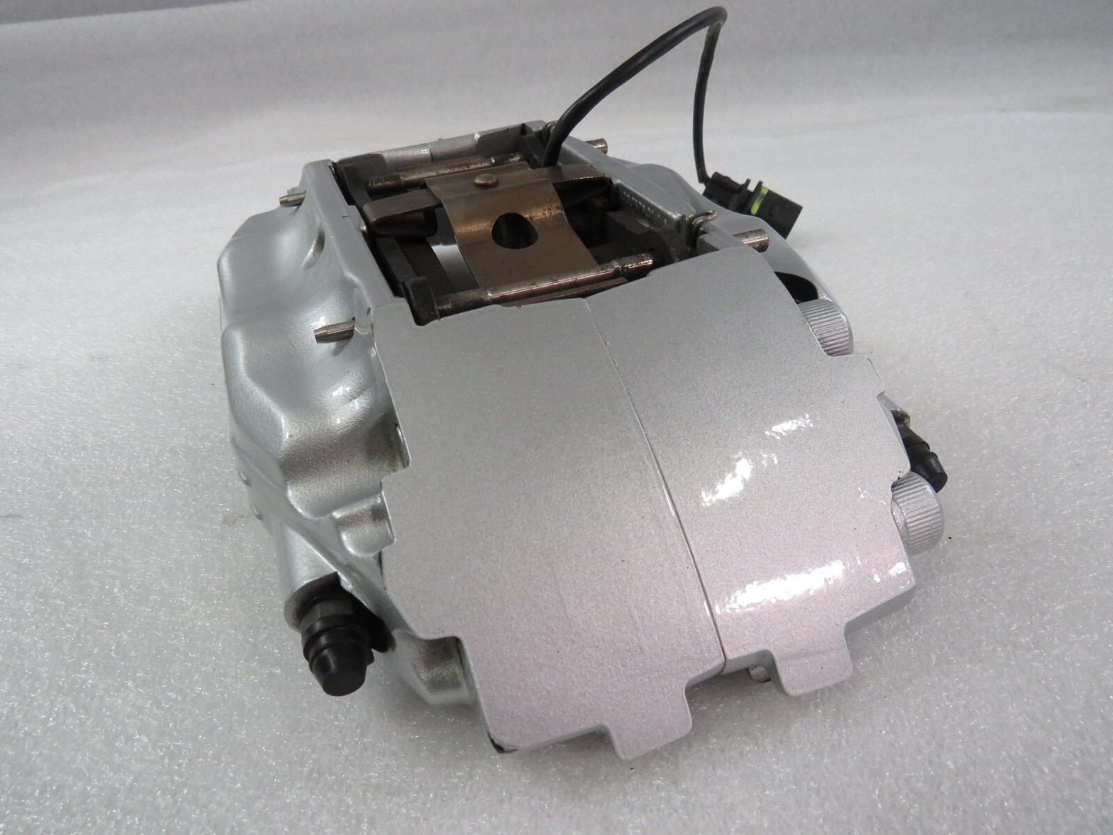 Lamborghini Gallardo, LH, Rear Brake Caliper, Silver, Used, P/N 400615405L