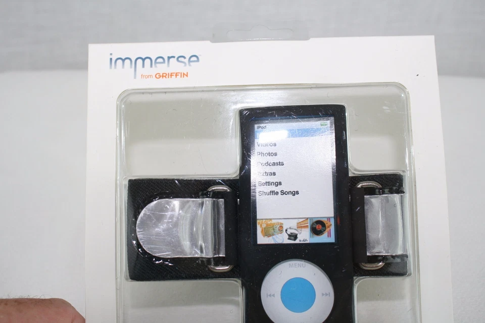 17 Griffin Immerse Sport Armbands for Apple iPod nano 5th Gen. Armband, Black - Image 3 of 4