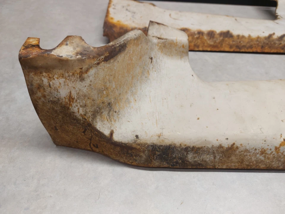 1957 1958 Plymouth cenefa trasera de metal Fury Belvedere Plaza Savoy 57 58 Christine Foto 2 de 4