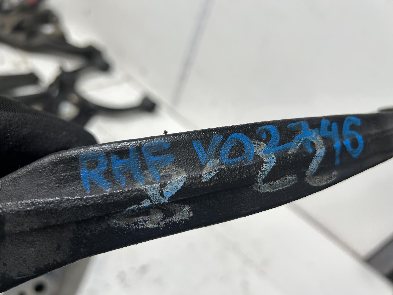 Toyota Camry Right Front Lower Control Arm SXV10 02/1993-06/1997 - thumbnail 3