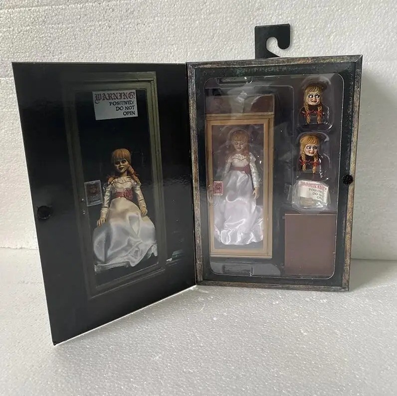 NECA The Conjuring Universe Annabelle Comes Home Ultimate Action