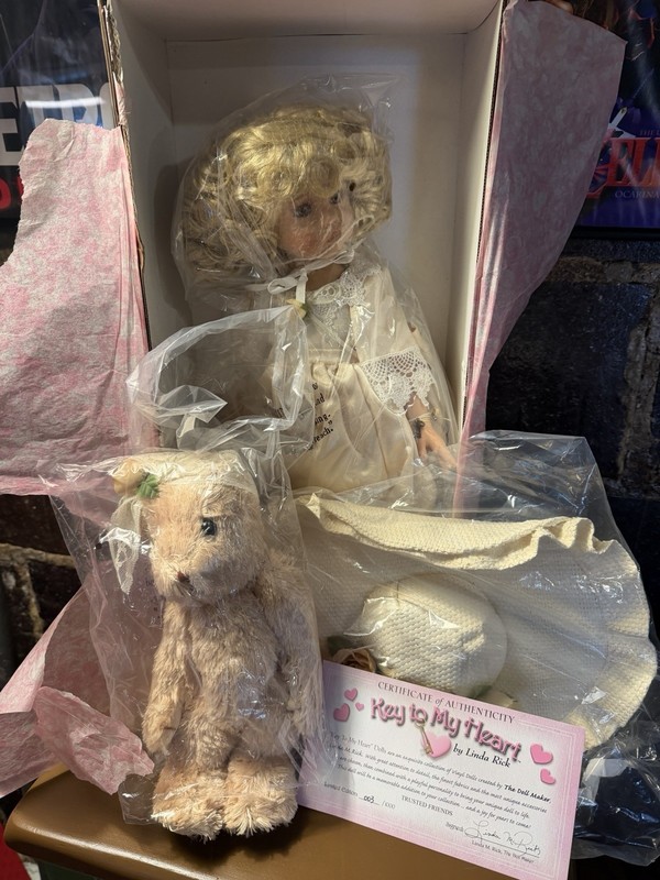 Key to My Heart Linda Rick Trusted Friends Doll Signed Limited w/ COA Teddy 3/1K