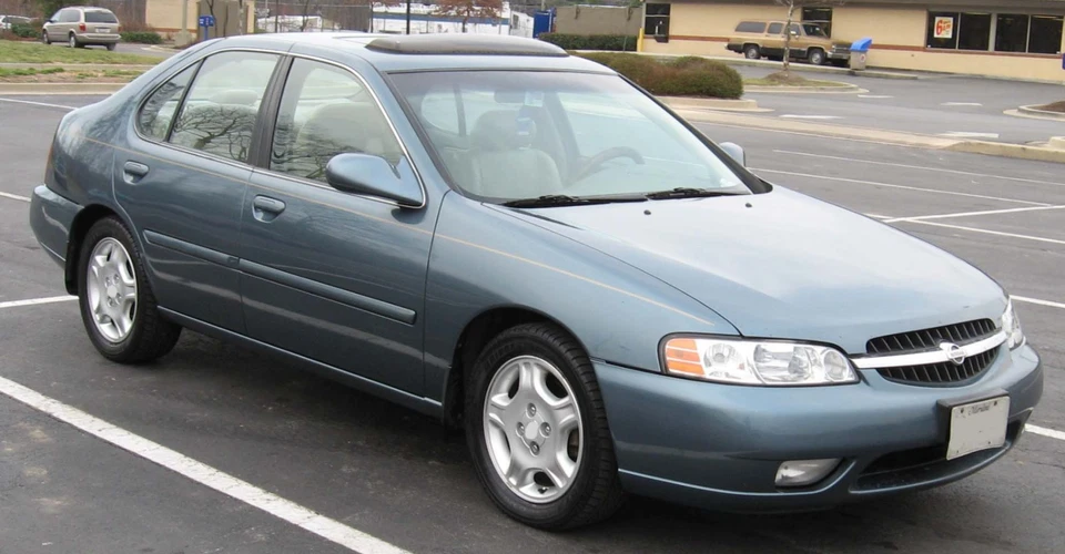 Mástil de antena radio AM/FM estilo bala 0,3 cal (5,45") para Nissan Altima 1993-1999 Foto 4 de 4