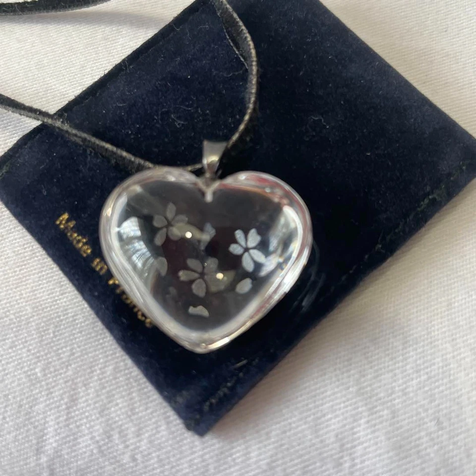 Очень редкая баккара Guerlain Японии ограниченного 1/1500 подвеска ожерелье сердце сакура - Изображение 2 из 4