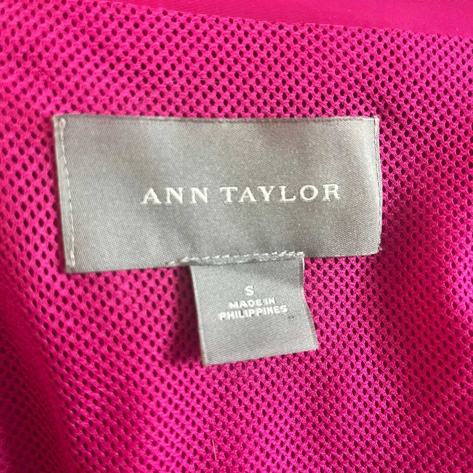 Chaqueta gabardina Ann Taylor para mujer pequeña rosa fucsia doble pecho Foto 4 de 4