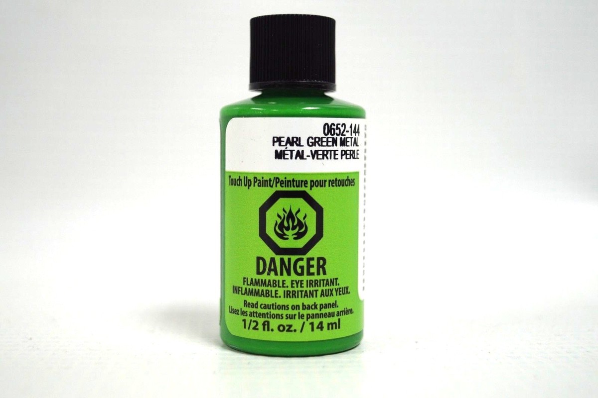 OEM Arctic Cat 1/2 oz Pearl Cat Green Metal Touch Up Paint