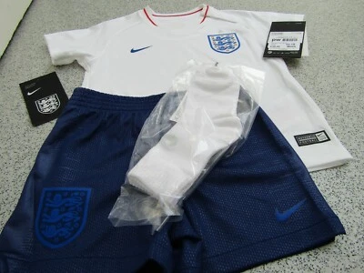 Nike Unisex England Home Infant/ Baby Full Kit 2018/19 (Shirt, Shorts & Socks)