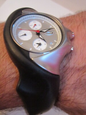 OAKLEY 10 BAR HYDROPHOBIC WATCH - AUTOMATIC - STAINLESS STEEL