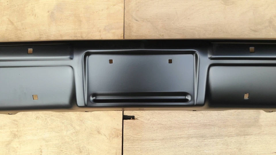 BLACK FRONT BUMPER fits for Chevrolet C10 BLAZER GMC JIMMY PICKUP  W/O PAD HOLE - Image 3 of 4
