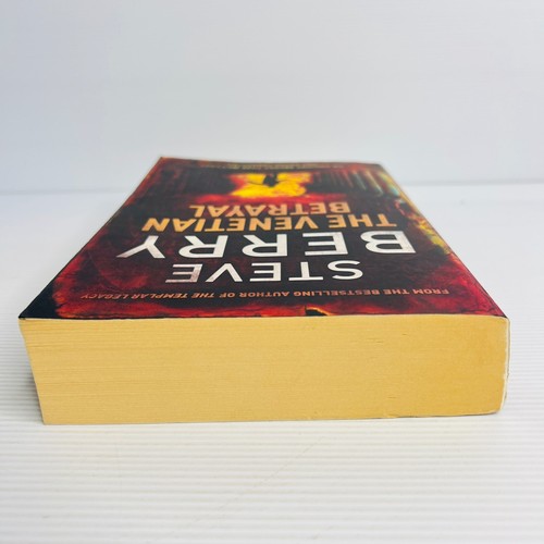 The Venetian Betrayal by Steve Berry - Thriller Crime - Large Paperback Book - Picture 6 of 6