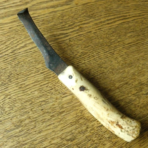 CIVIL WAR ERA CAVALRYMAN'S HOOF KNIFE