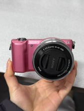 SONY Alpha a5000 20.1 MP Mirrorless Digital Camera W/16-50mm Lens Pink 90 New