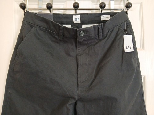 Gap Mens Size 31 x 32 Black Essential Loose Fit Khaki Pants New Tags Fast Ship - Picture 7 of 15