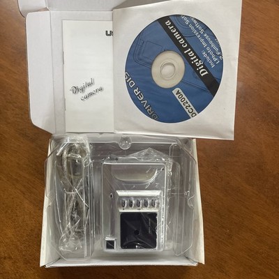 Digital Camer - New in Box -DC-2200A - User Manual, CD, & Cords Included