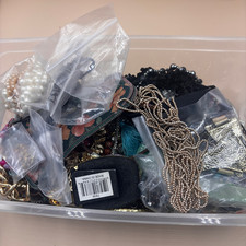 5.05 lb Mixed Jewelry Lot Beads Chains Pearls Charms Craft Repair Upcycle Pieces