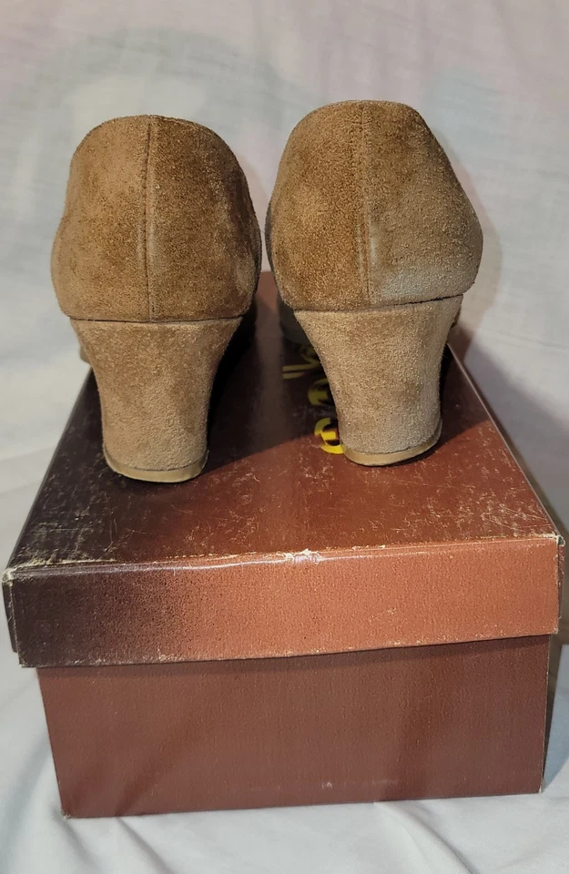 Zapatos de tacón vintage Selby para mujer marrón gamuza camel talla 8 Foto 4 de 4