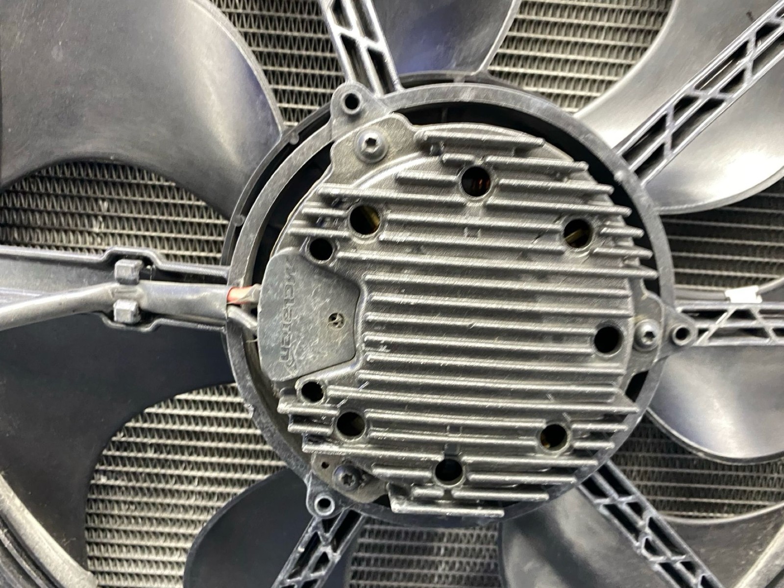 McLaren 570S 2016-2021 REAR+RIGHT Radiator fan