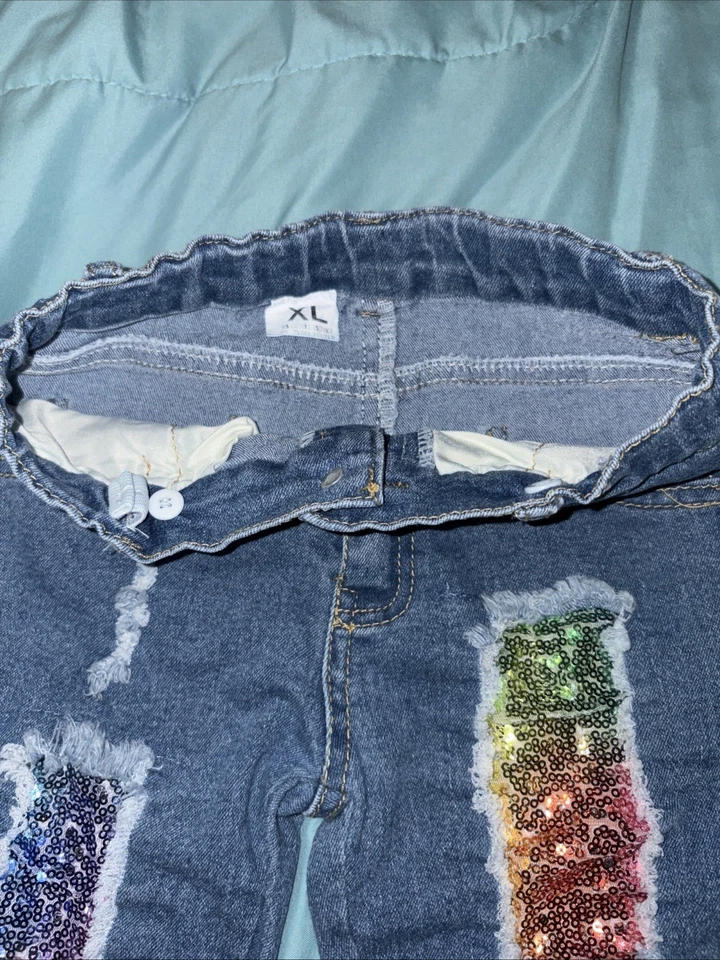 Girls Size 7(XL) Colorful Set. Capri Jeans With Adjustable Waist. - Image 3 of 3