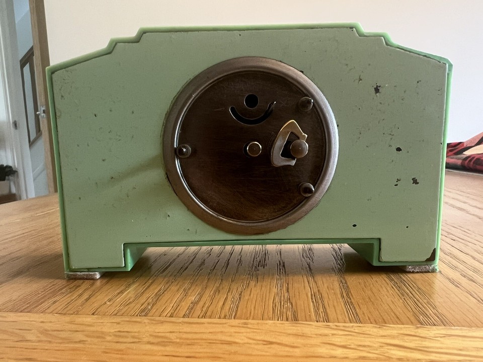 1930's Art Deco Green Mechanical Bakelite Clock eBay