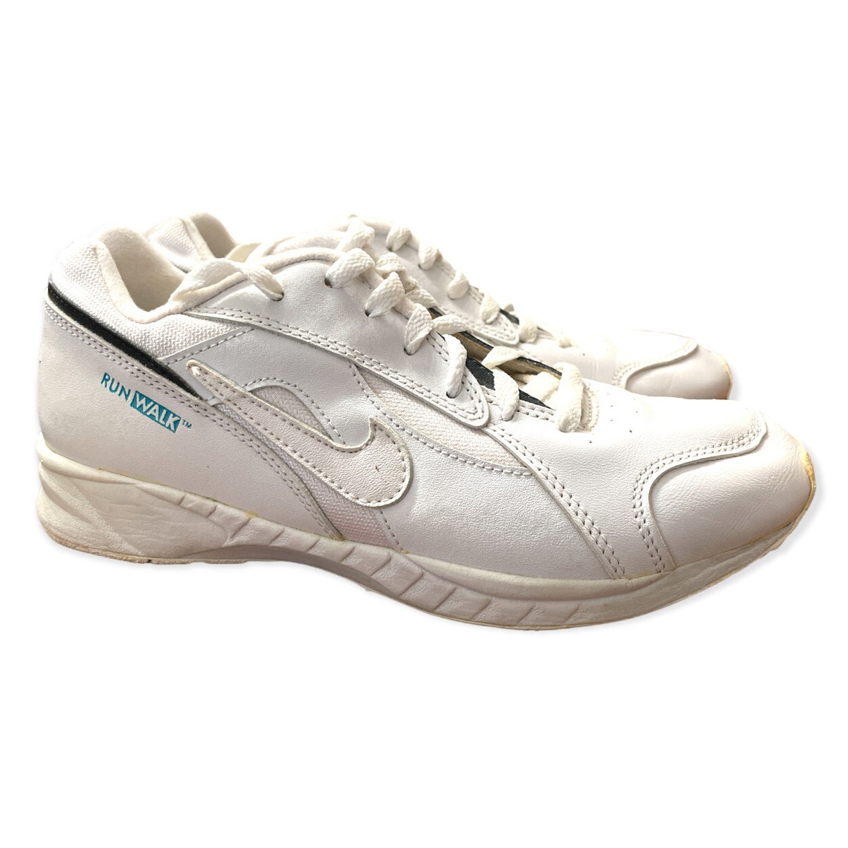 women's throwback nike shoes