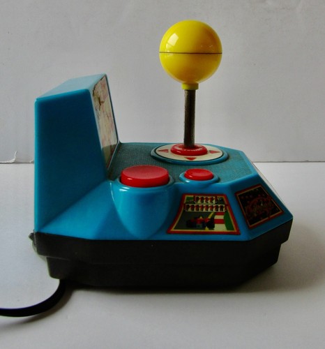 2004 Plug N Play TV Game Ms. Pac-Man Namco Jakks Pacific Tested Works - Picture 2 of 6