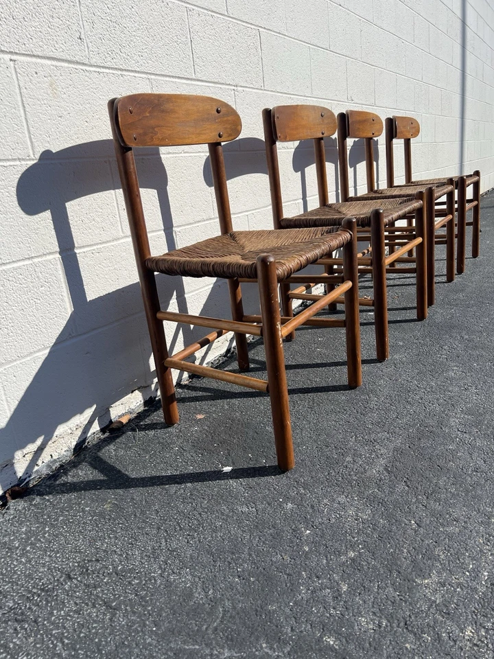 Juego de 4 sillas de comedor vintage Borge Mogensen J39 para personas en estado original Foto 4 de 4