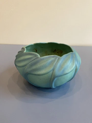 VTG VAN BRIGGLE Ming Turquoise Blue Leaf Rim Art Pottery Bowl SIGNED 4.5"H