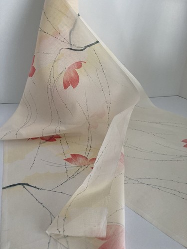 Koma Ro Kimono Fabric roll 100% Polyester Sheer Beige with pink floral pattern - Picture 6 of 8