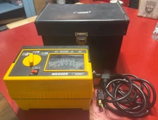 Megger Biddle 212359 Va.C./Hand-Cranked Insulation Tester, 600V, 2000 Mohms
