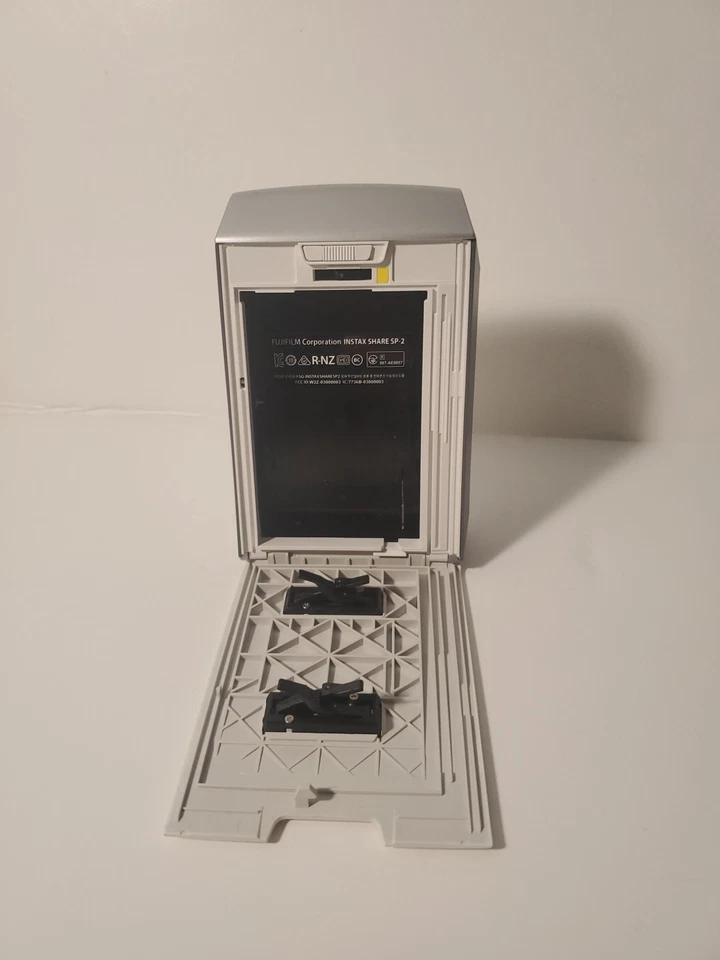 Fujifilm Instax Share SP-2 Mobile Printer (Silver) - Image 4 of 4