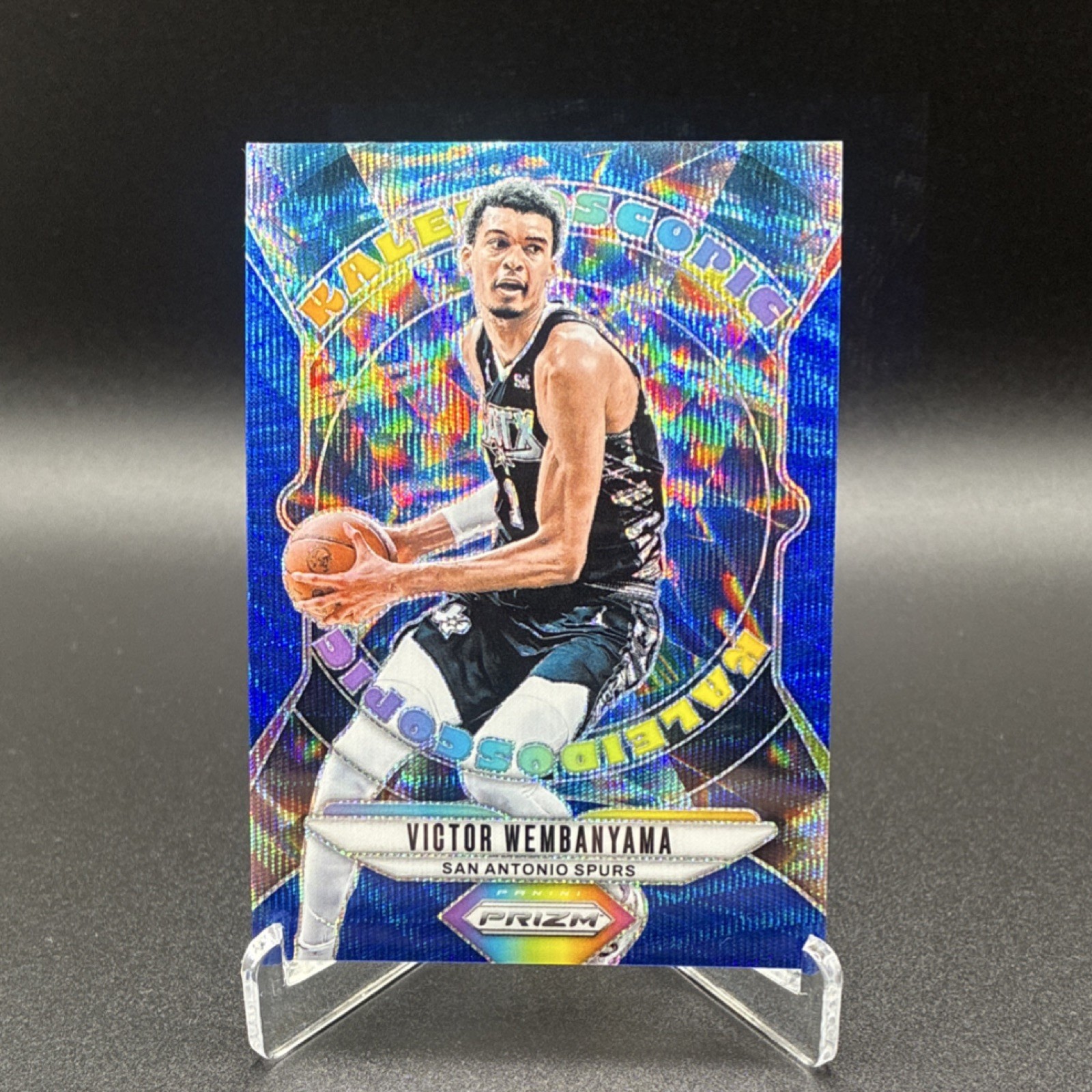 Panini 2024-25 Prizm Victor Wembanyama #20 Kaleidoscopic Blue Wave Prizms /175
