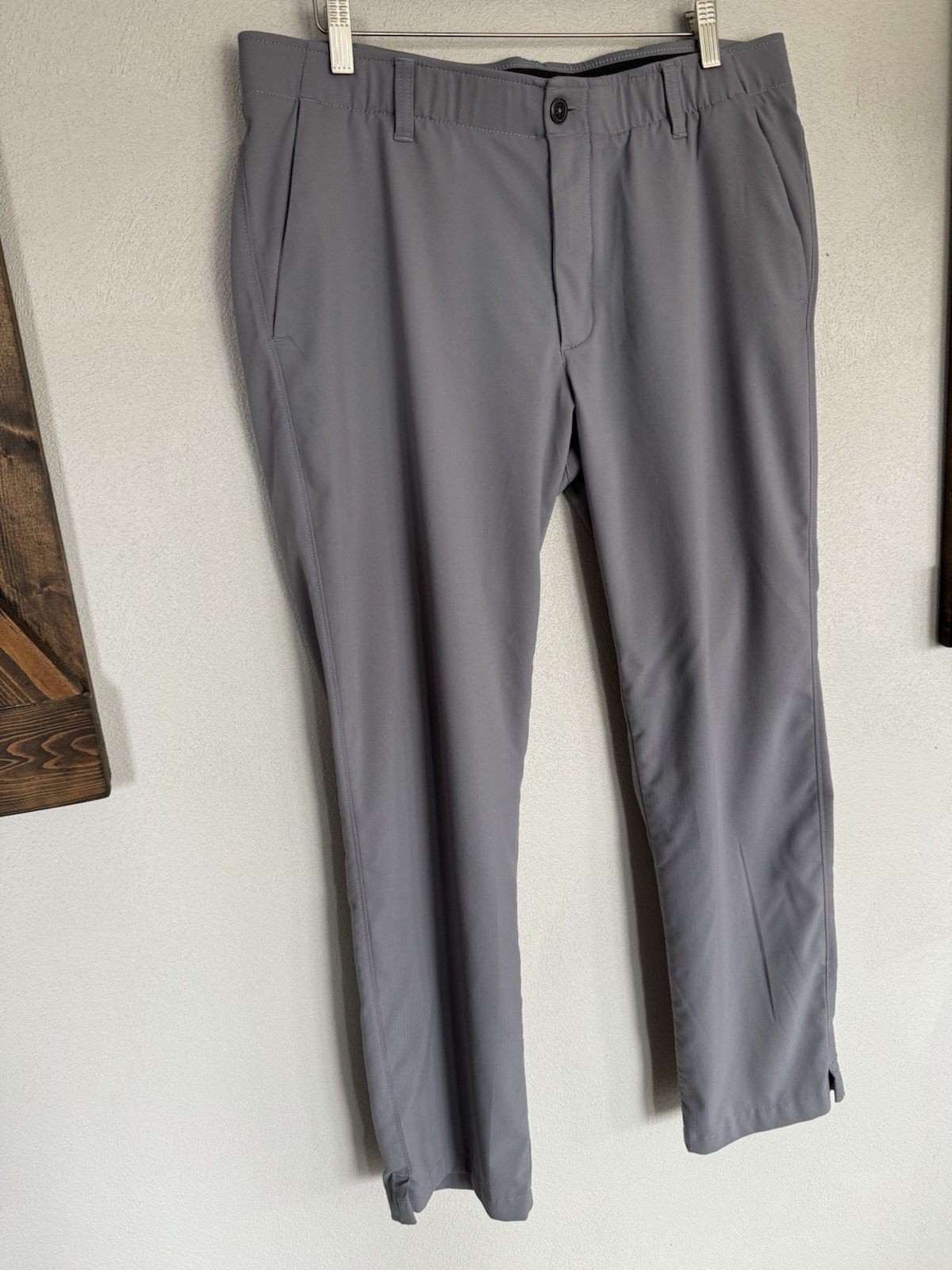 Men’s Under Armour Light Weight Golf Pants Gray 36X32 thumbnail 4