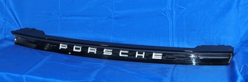 2020-2025 Porsche Taycan Center Trunk Tail Light LED W/Warranty OE Nice Shape - 第 1/11 張圖片