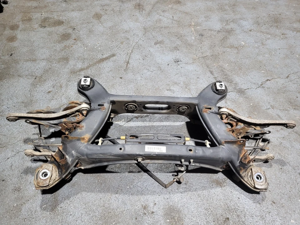 Mercedes W212 Mopf Kombi  Hinterachse Achsträger Achse hinten  2123503510  (00) - Bild 3 von 4