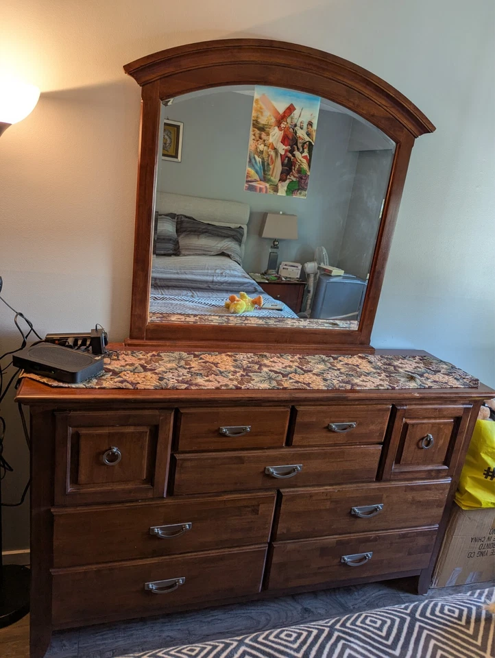 Multiple chest dresser for bedroom with mirror - Image 3 of 3