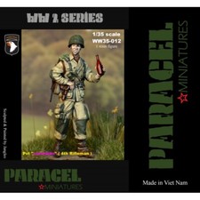 PARACEL MINIATURES WWII SERIES SET WW35-012 US 4TH RIFLEMAN PVT COMEDIAN