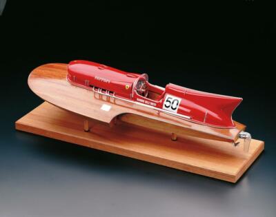 Amati 1610 - Arno XI  Ferrari -Special Edition, kit 1:8
