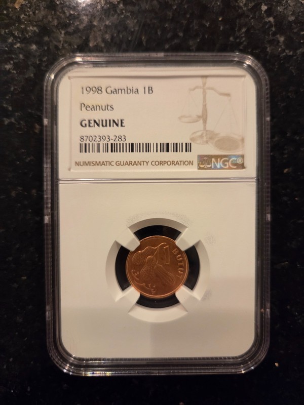 1998 Gambia 1B Peanuts Coin