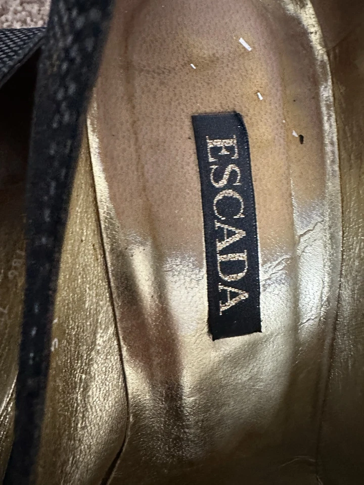 ESCADA PATENT LEATHER POINTED, PUMP, ITALY, Sz 7.5B. Feminine, Comfortable - Image 4 of 4