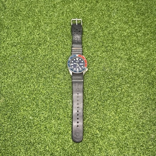 Vintage 1980’s Seiko quartz divers watch 150 meters. Water proof, 1 owner.