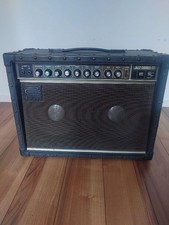 ROLAND JC-77 JAZZ CHORUS 77 GUITAR AMPLIFIER From JP Good Working AC100V