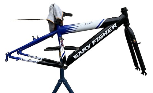 1995 Gary Fisher Zebrano Hybrid Bike Small 15.5