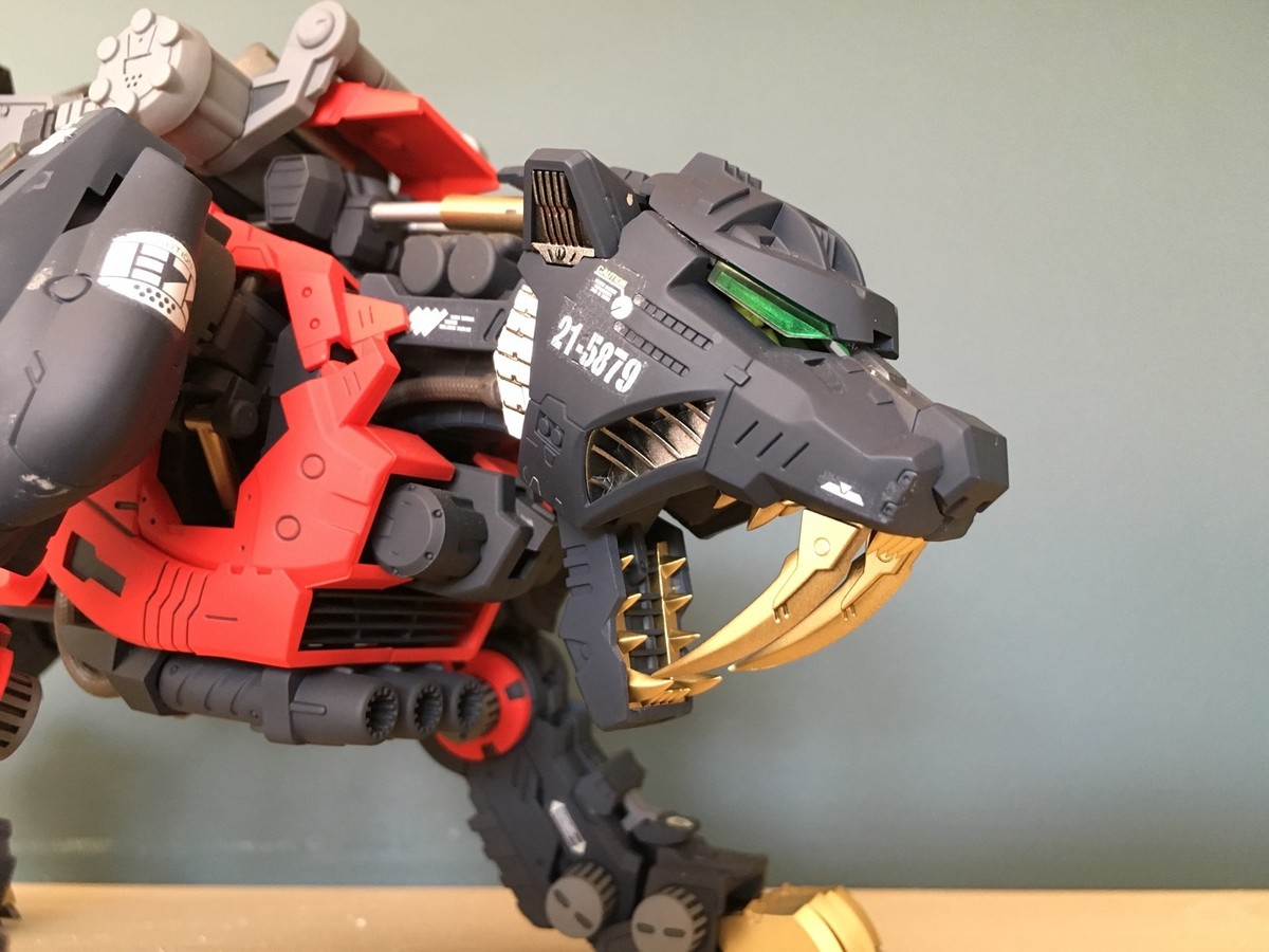 Built & Painted Kotobukiya HMM Zoids 009 EZ-016 Saber Tiger