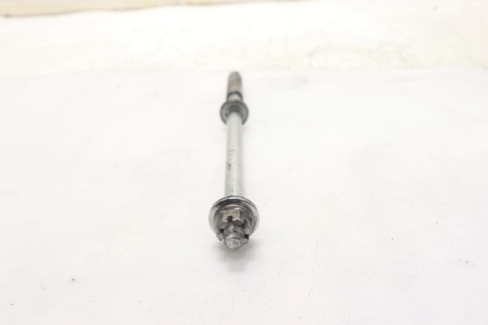 Yamaha Virago 535 1997 eje trasero Foto 4 de 4