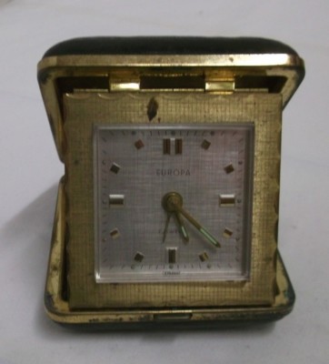 alter Reisewecker Europa Uhr mechanisch Jewels Messing braunes Etui clock 