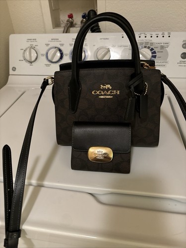 Mini bolso de mano Coach Andrea nuevo con etiqueta, con billetera de 3 pliegues 8,5" x 6,5" - Imagen 6 de 8