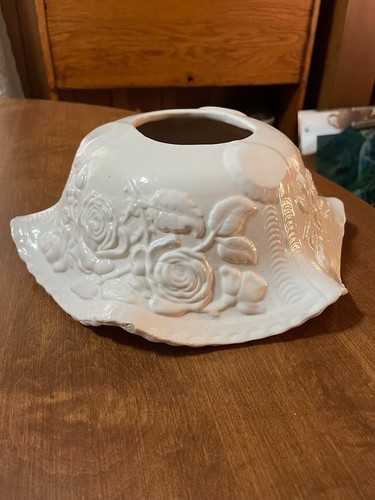Beautiful Milk Glass NO IDEA WHAT IT IS EMBOSSED FINISH With Roses - Picture 7 of 8