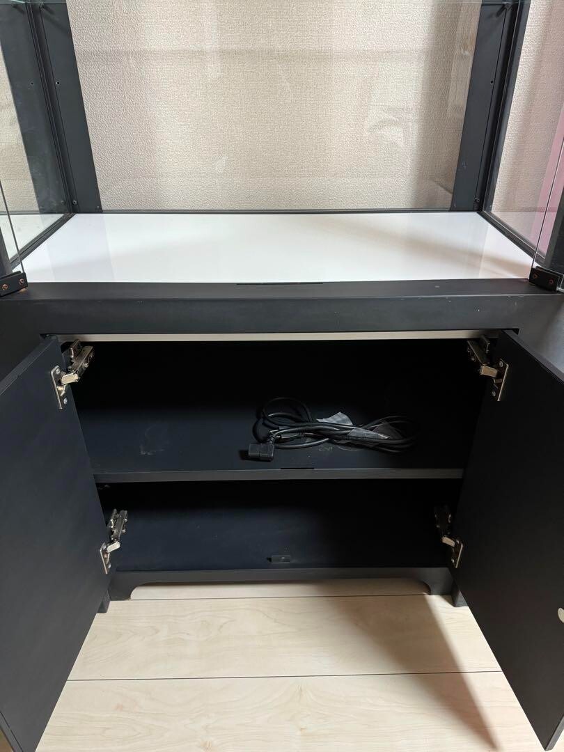 オークリー フィギュア　ディスプレイ Oakley Display Showcase 89.5 x 183 x 53cm Fashion Accessories