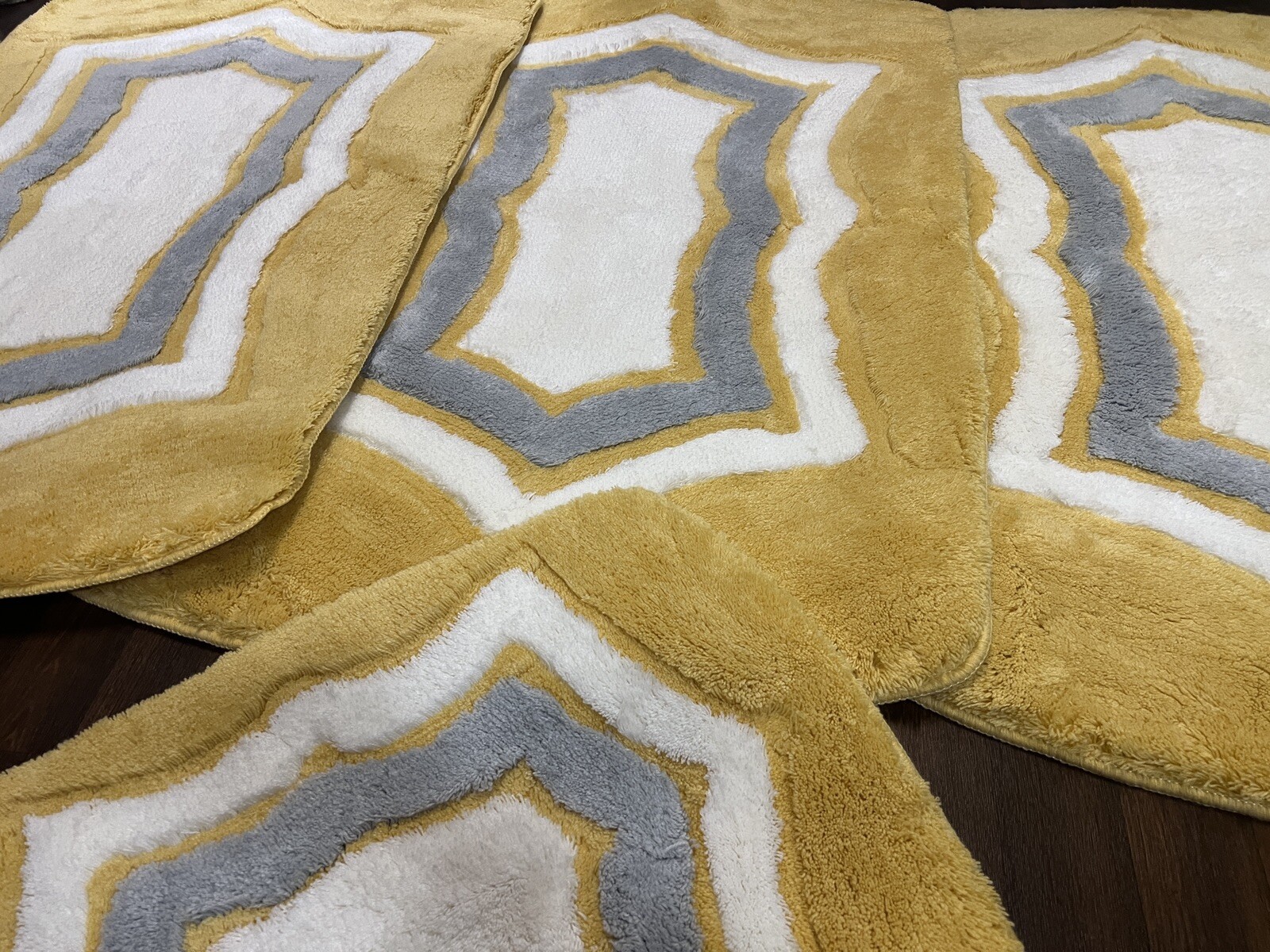 ROMANY GYPSY WASHABLES GERMAN MATS NEW RUGS THICK SETS OF 4 RUGS