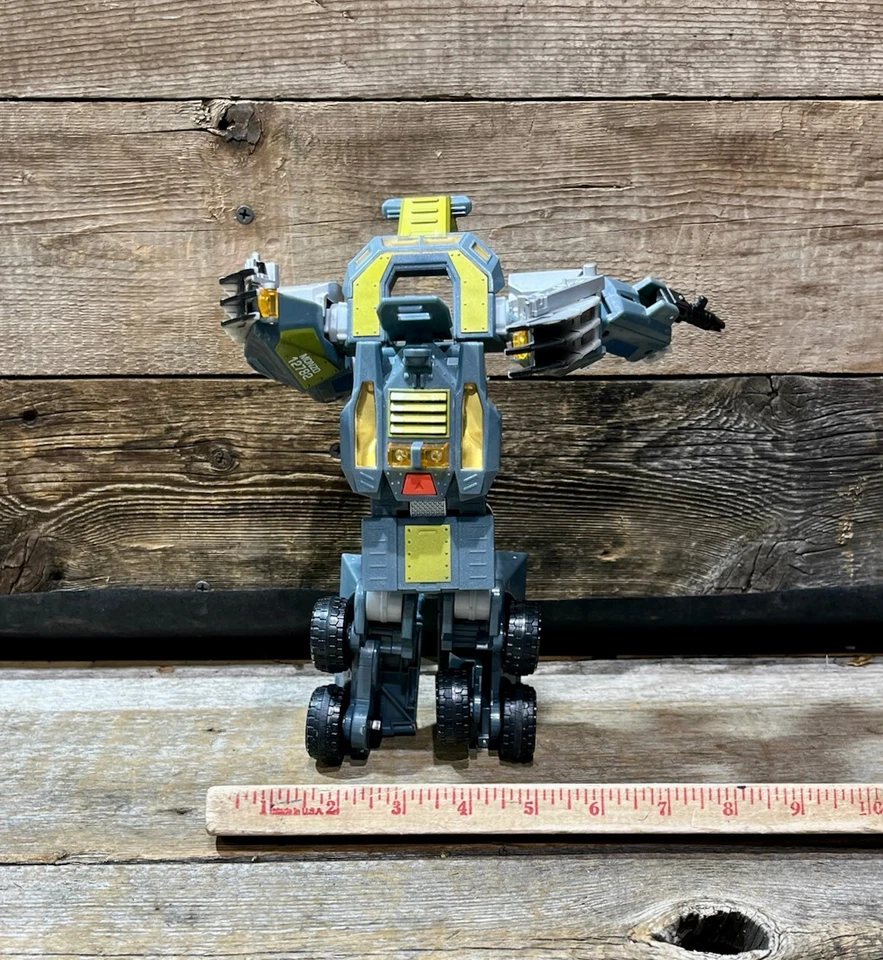 Hasbro, Transformers Universe Ultra, Onslaught Decepticon, T & W - Image 4 of 4